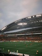 UED体育全球视角：国际友谊赛实时追踪与球员表现点评